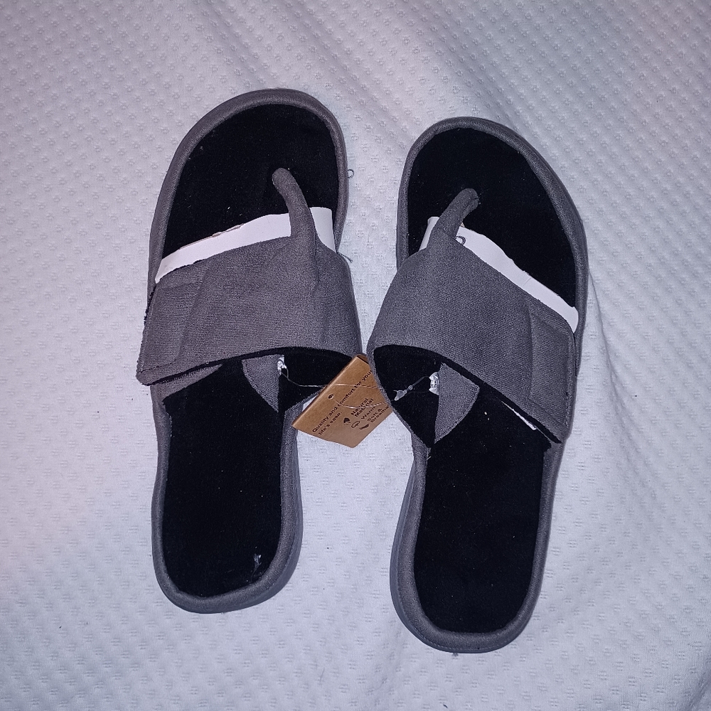 Long Bay slipper shoes, gray & black, size XL (10/11)